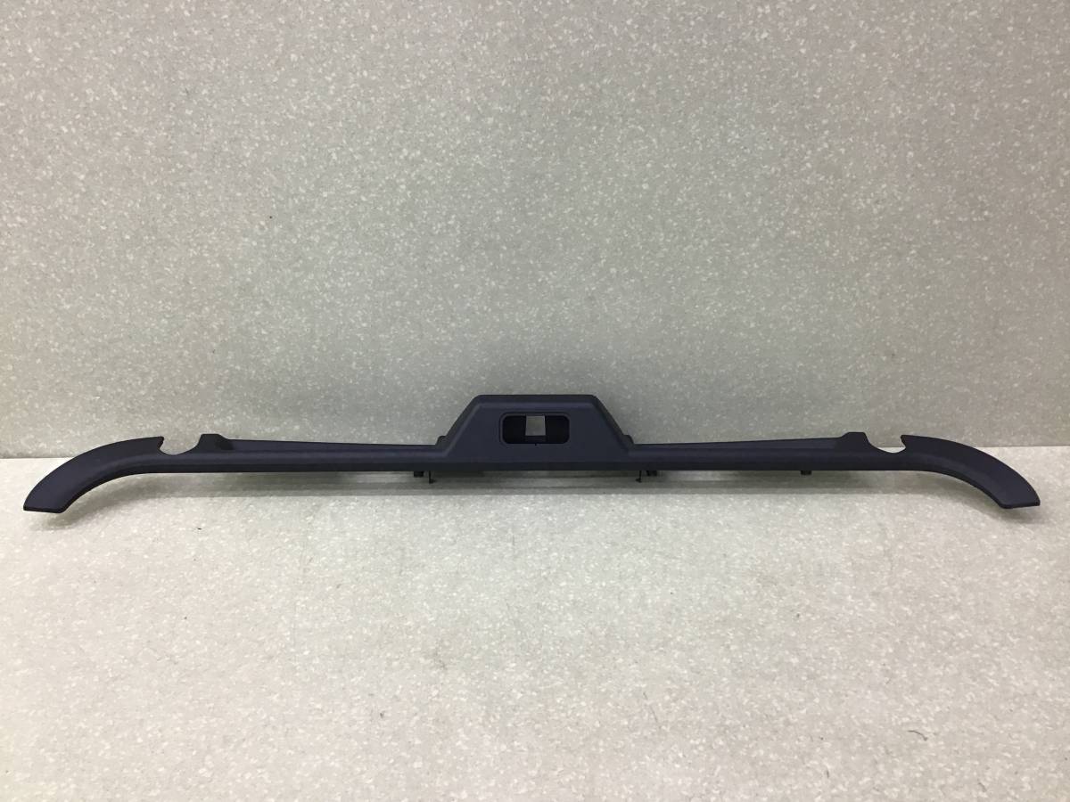 Обшивка двери багажника BMW GT F07 2008> Обшивка двери багажника BMW GT F07 2008>