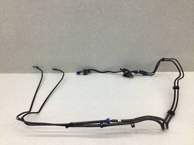 Трубка топливная Land Rover Range Rover 4 (L405) 2012-2022 Трубка топливная Land Rover Range Rover 4 (L405) 2012-2022
