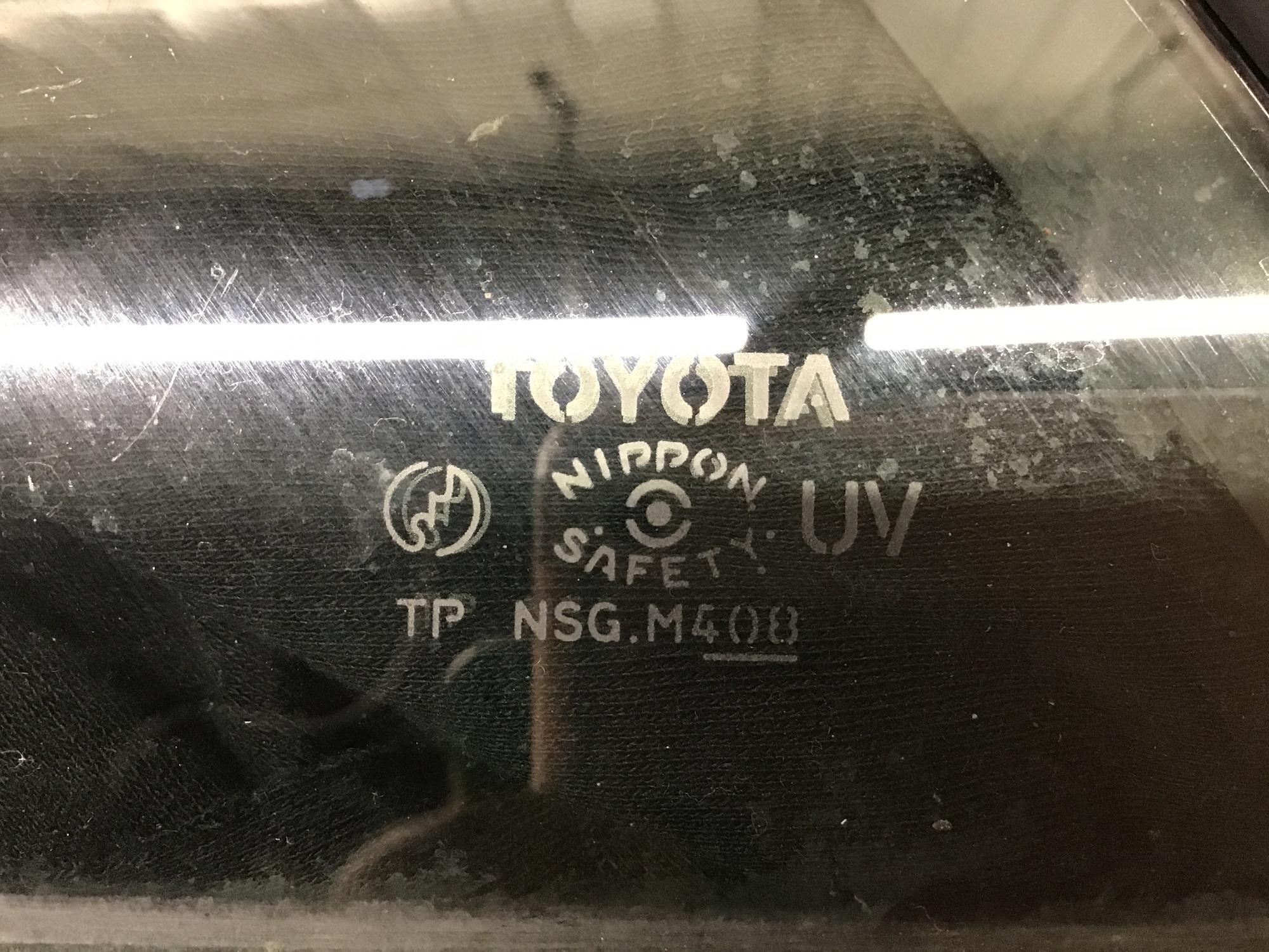 Стекло двери задней правой, Toyota Mark II (X110) 2000 - 2004 Стекло двери задней правой, Toyota Mark II (X110) 2000 - 2004