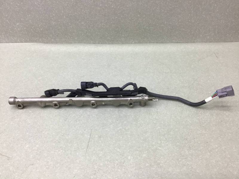 Рейка топливная (рампа) Toyota Land Cruiser (J300) 2021>