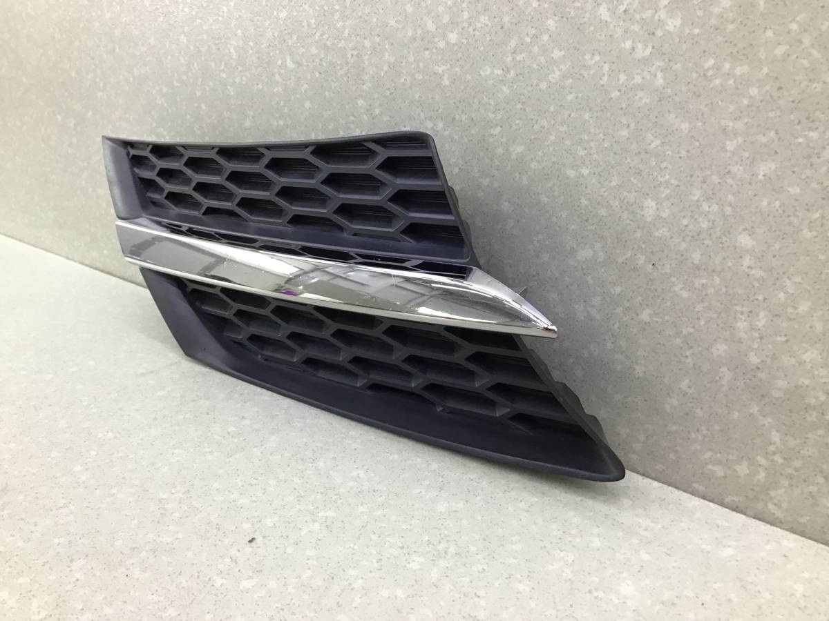 Решетка радиатора правая Toyota Rav 4 (A40) 2013> Решетка радиатора правая Toyota Rav 4 (A40) 2013>