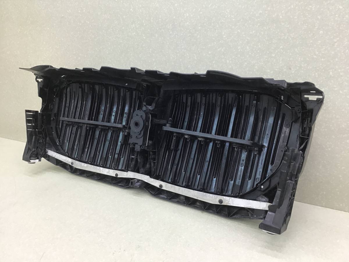 Решетка радиатора BMW X5 G05 2018> Решетка радиатора BMW X5 G05 2018>