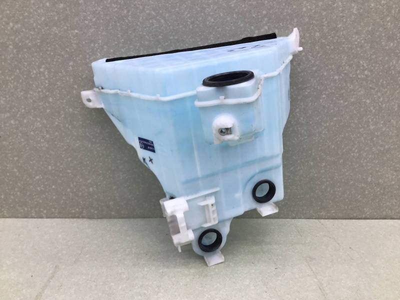 Бачок омывателя лобового стекла Toyota Land Cruiser Prado (J150) 2009>