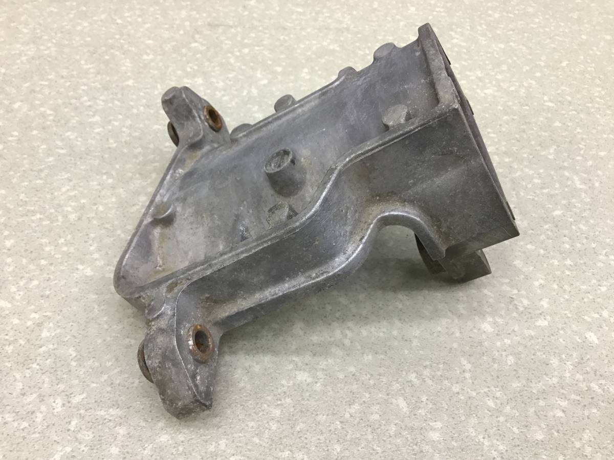 Кронштейн ТНВД Mazda CX-7 (ER) 2006-2012 Кронштейн ТНВД Mazda CX-7 (ER) 2006-2012