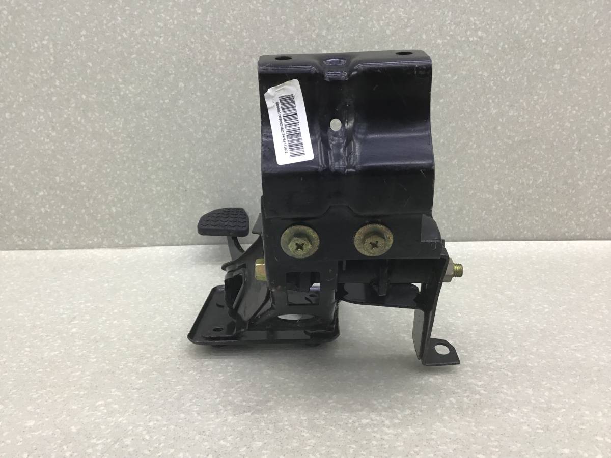 Блок педалей Geely Emgrand EC7 (FE1) 2009-2017 Блок педалей Geely Emgrand EC7 (FE1) 2009-2017