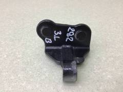 Петля двери задней левой верхняя Mercedes-Benz E-Class (W212) 2009-2016