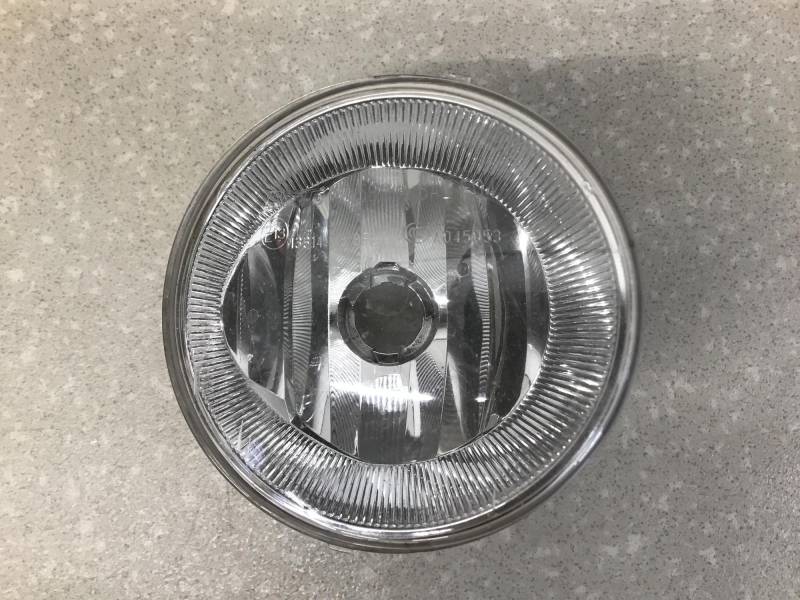 Фара противотуманная правая Toyota Rav 4 (A40) 2013> Фара противотуманная правая Toyota Rav 4 (A40) 2013>