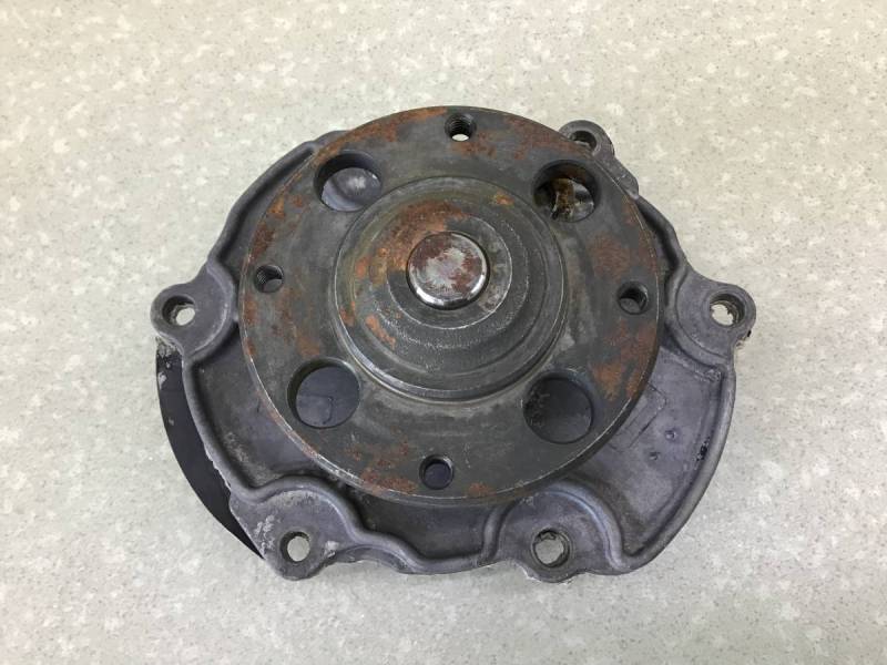Насос водяной (помпа) Chevrolet Captiva (C100) 2006-2011 Насос водяной (помпа) Chevrolet Captiva (C100) 2006-2011
