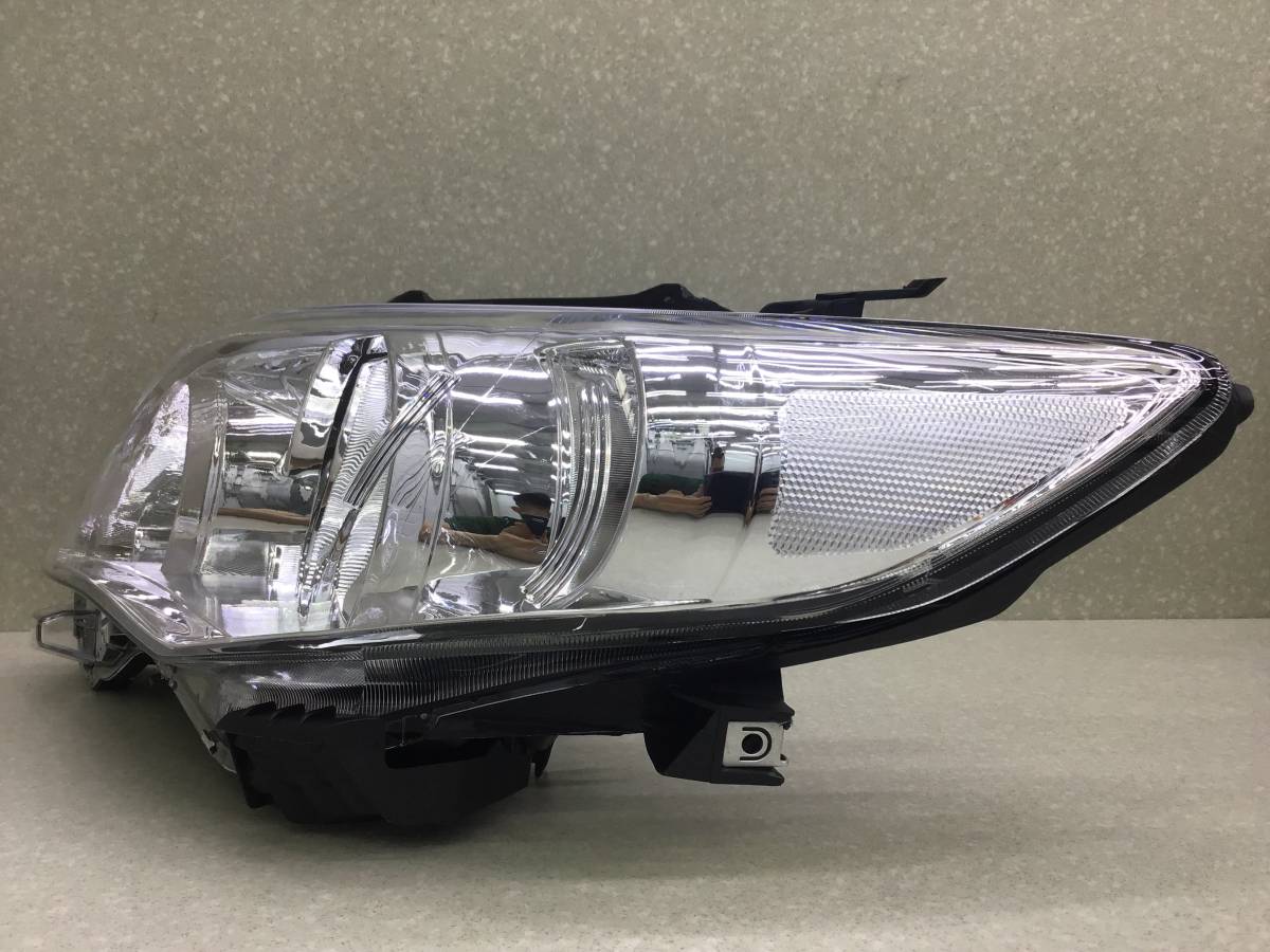 Фара левая Toyota Corolla (ZZE150) 2006-2013 Фара левая Toyota Corolla (ZZE150) 2006-2013