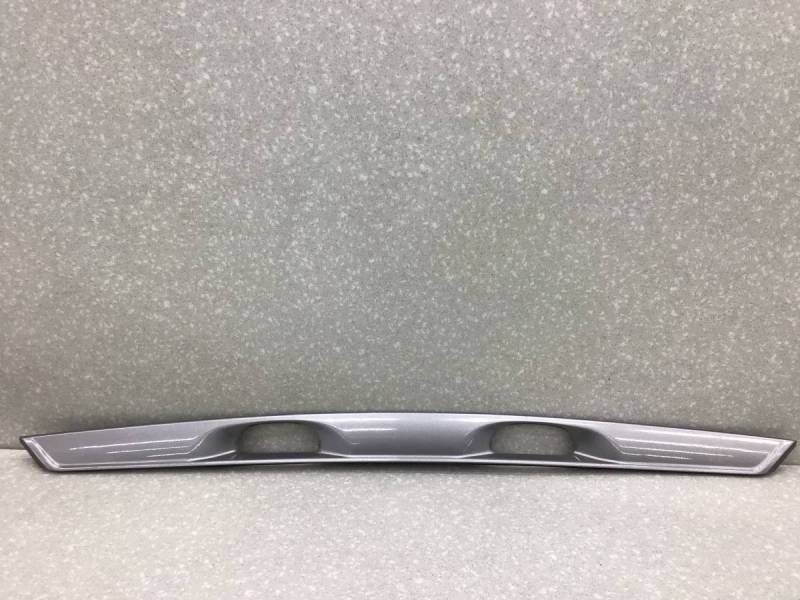 Накладка крышки багажника Honda Civic 5D (FK2, FK3) 2012-2017 Накладка крышки багажника Honda Civic 5D (FK2, FK3) 2012-2017