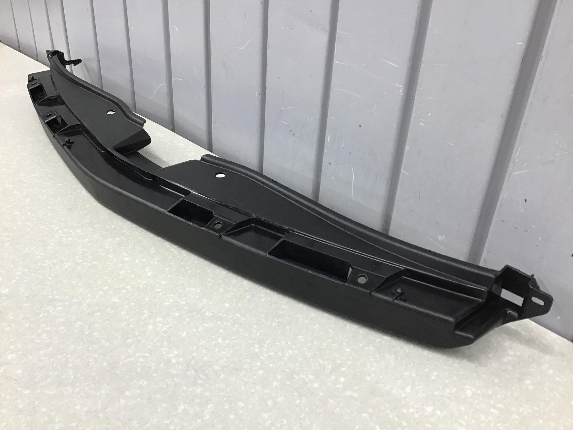Накладка передней панели, Mazda CX 9 2007-2016 Накладка передней панели, Mazda CX 9 2007-2016