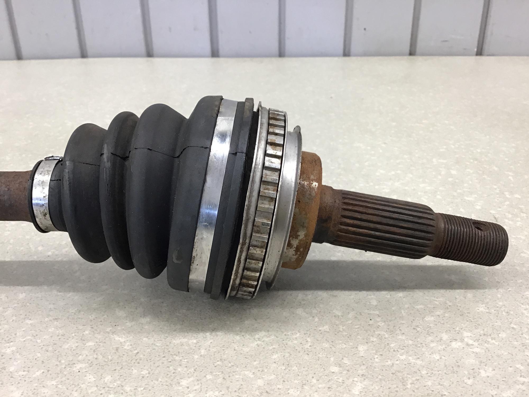 Полуось задняя правая, Toyota RAV 4 2000-2005 Полуось задняя правая, Toyota RAV 4 2000-2005