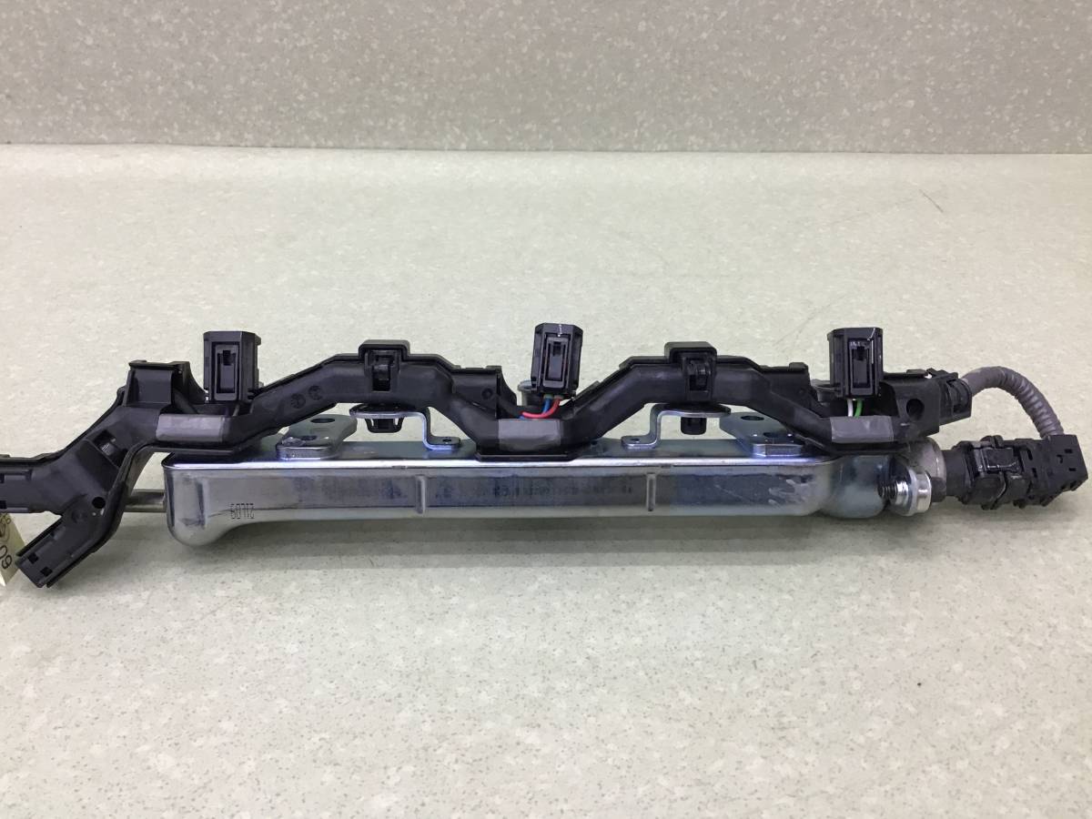 Рейка топливная (рампа) Toyota Land Cruiser (J300) 2021>