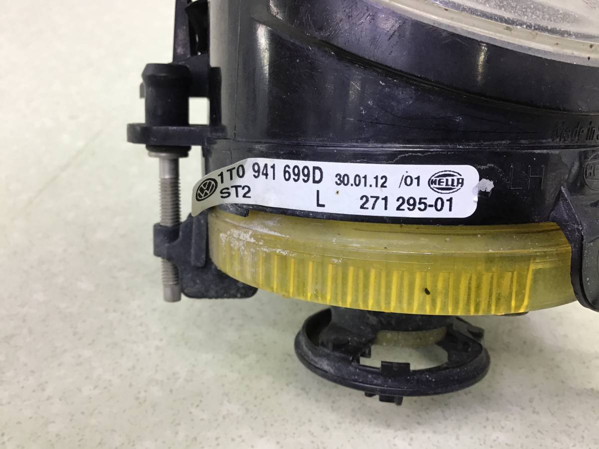 Фара противотуманная левая Volkswagen Golf 5 (1K) 2003-2009