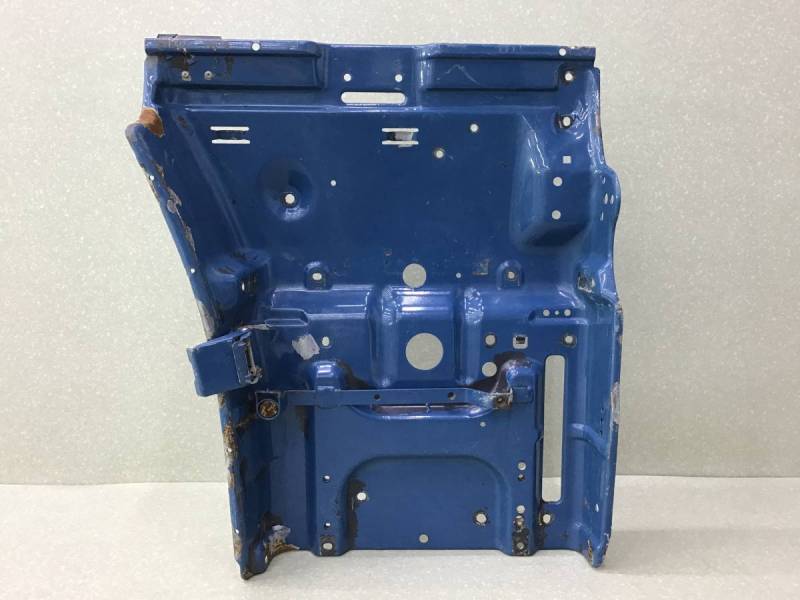 Кронштейн подножки Scania 4-Serie 1995-2005 Кронштейн подножки Scania 4-Serie 1995-2005