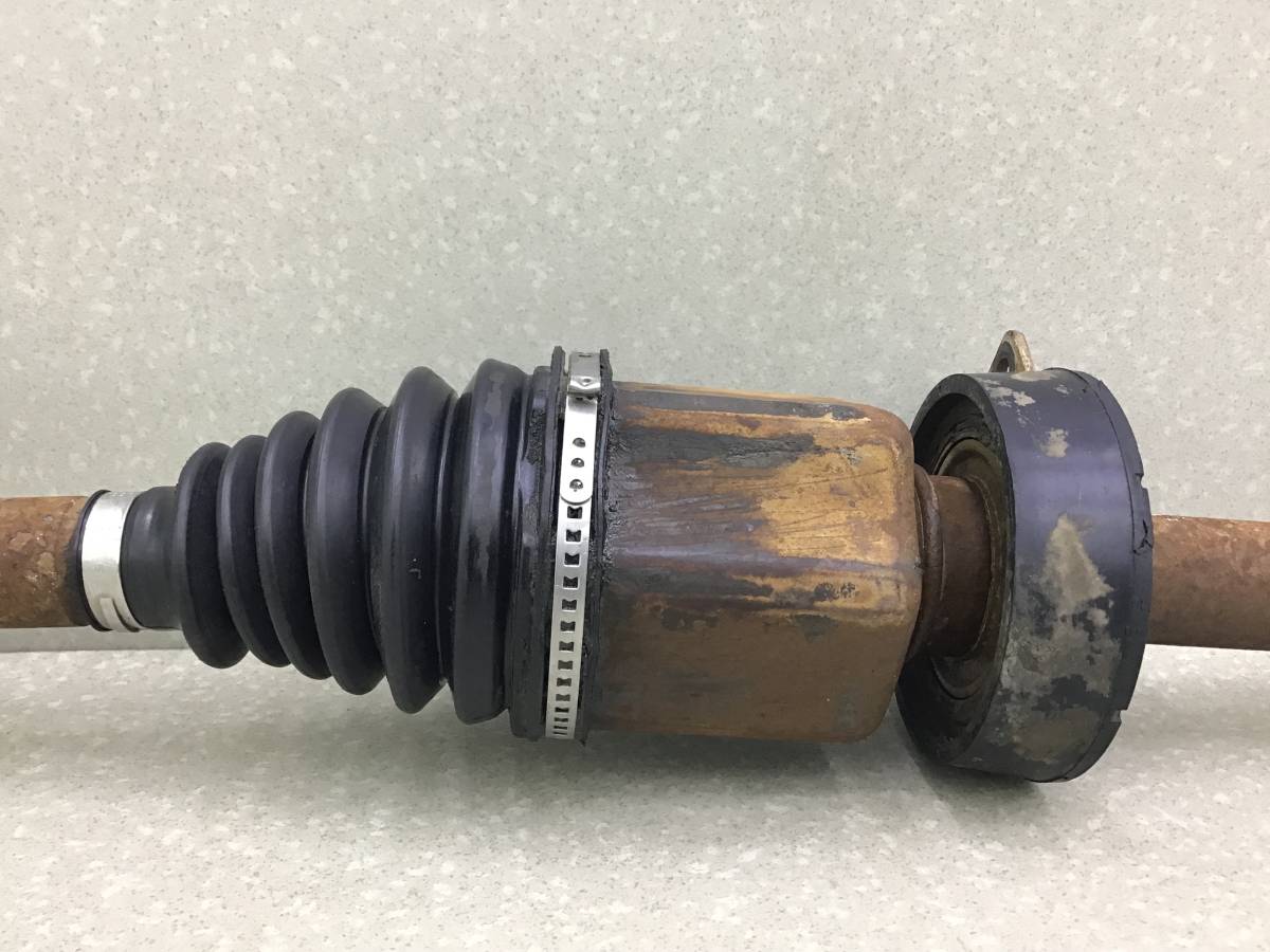 Полуось передняя правая Ford Explorer (U502) 2010-2019 Полуось передняя правая Ford Explorer (U502) 2010-2019