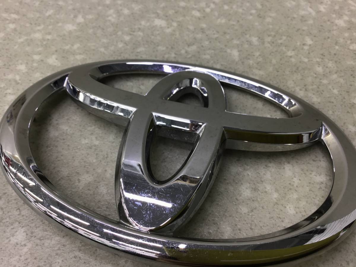 Эмблема Toyota Highlander (U40) 2007-2013 Эмблема Toyota Highlander (U40) 2007-2013