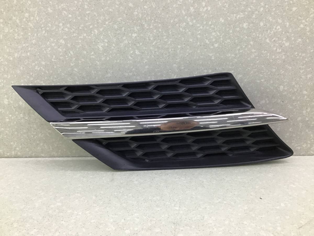 Решетка радиатора правая Toyota Rav 4 (A40) 2013> Решетка радиатора правая Toyota Rav 4 (A40) 2013>