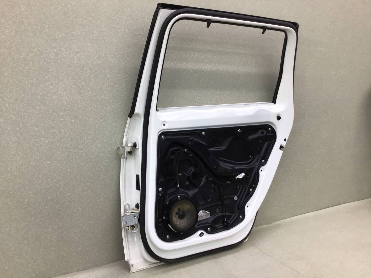 Дверь задняя правая Volkswagen Passat B6 2005-2010 Дверь задняя правая Volkswagen Passat B6 2005-2010