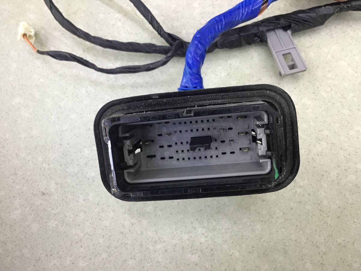 Проводка салона Hyundai Solaris 2 (HCR) 2017-2020