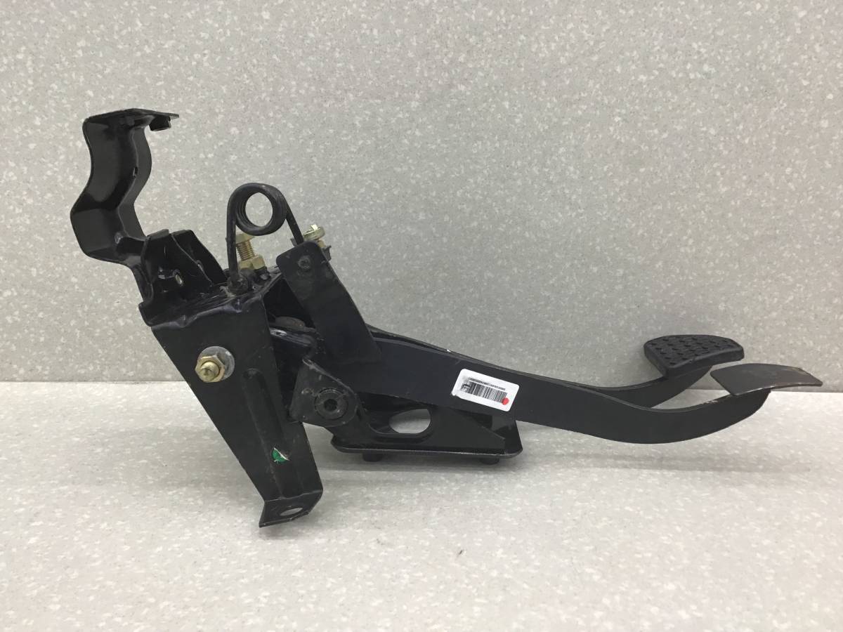 Блок педалей Geely Emgrand EC7 (FE1) 2009-2017 Блок педалей Geely Emgrand EC7 (FE1) 2009-2017