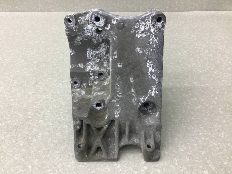Кронштейн кондиционера Ford Focus 3 (CB8) 2011-2019 Кронштейн кондиционера Ford Focus 3 (CB8) 2011-2019