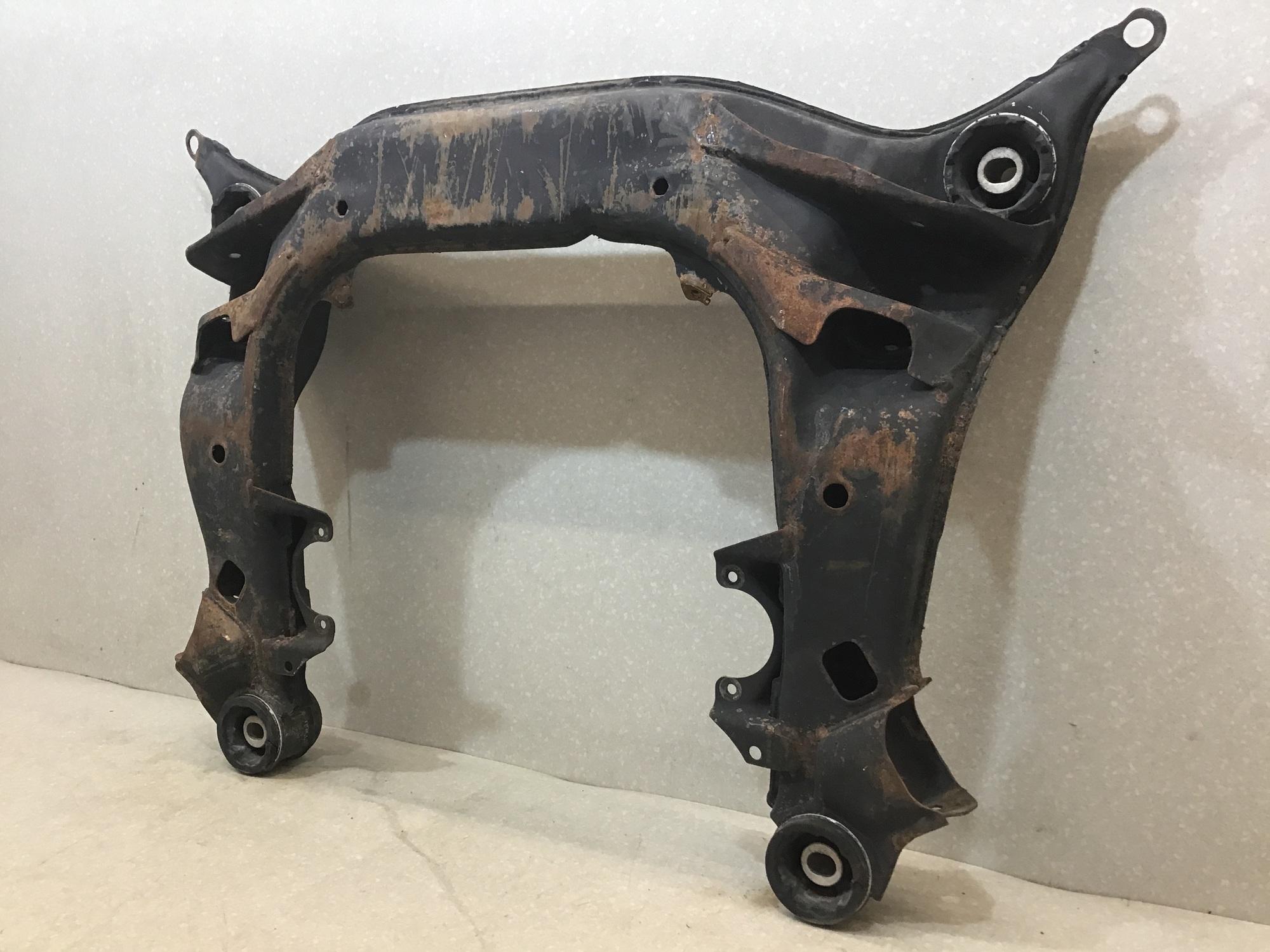 Балка под ДВС Volkswagen Passat B5 (3B3) 2000-2005
