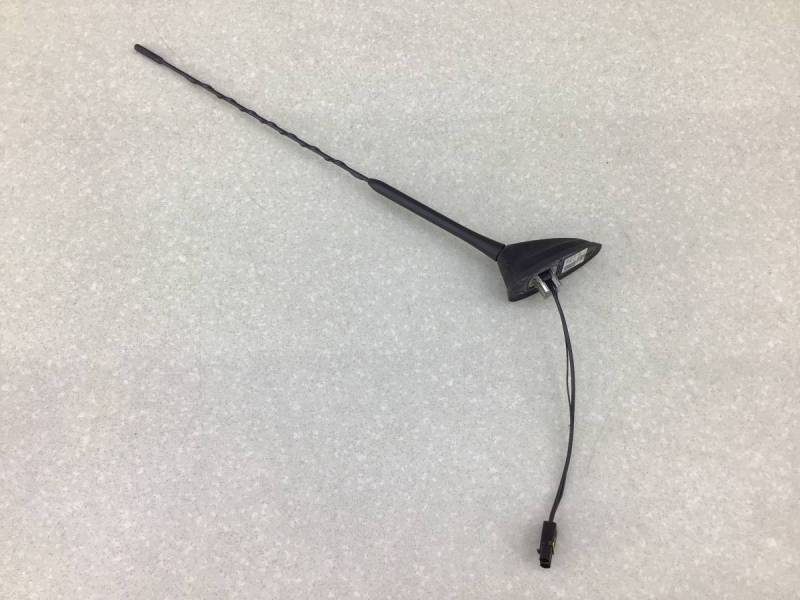 Антенна Ford Focus 3 (CB8) 2011-2019 Антенна Ford Focus 3 (CB8) 2011-2019