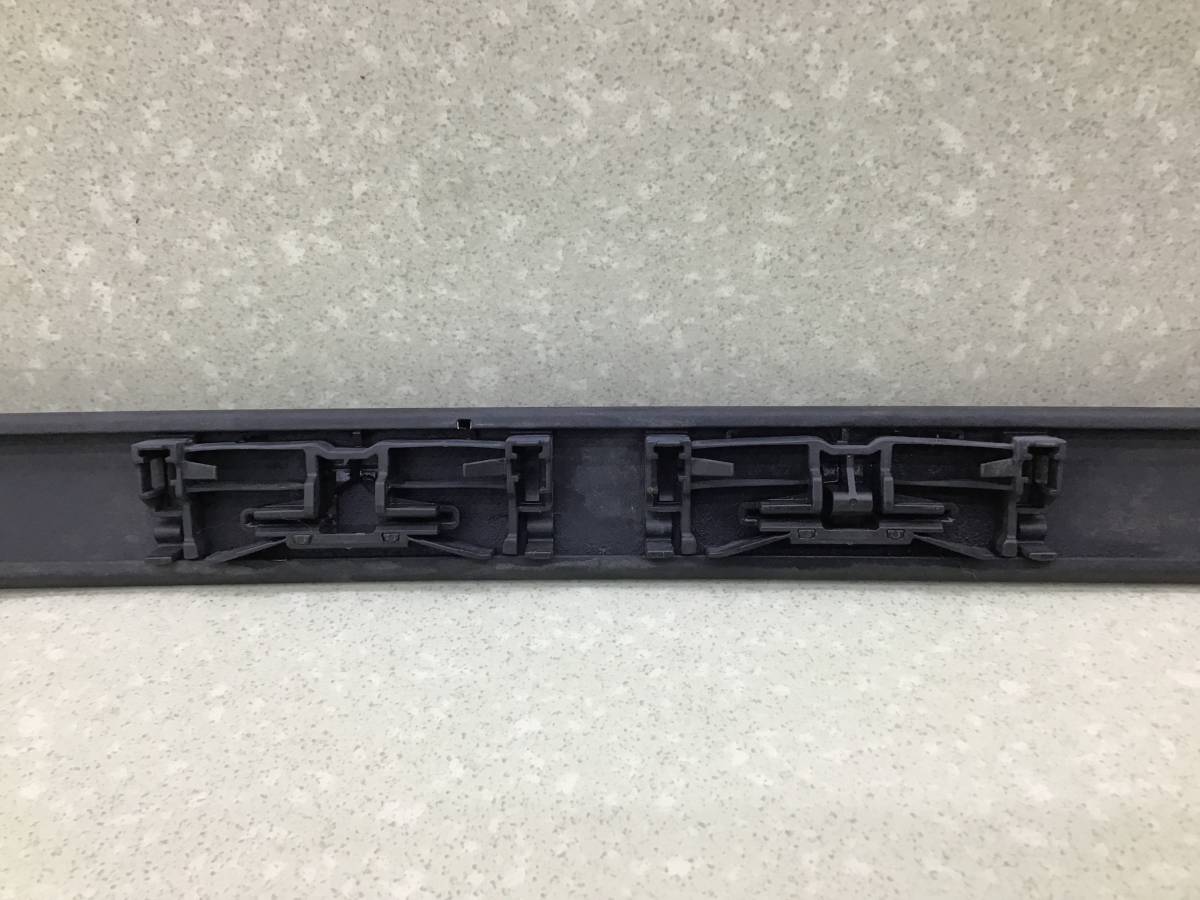 Молдинг крыши правый Ford Focus 3 (CB8) 2011-2019 Молдинг крыши правый Ford Focus 3 (CB8) 2011-2019