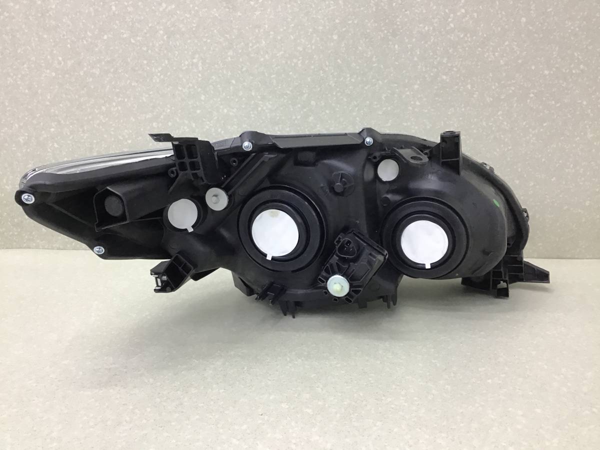 Фара левая Toyota Corolla (ZZE150) 2006-2013 Фара левая Toyota Corolla (ZZE150) 2006-2013
