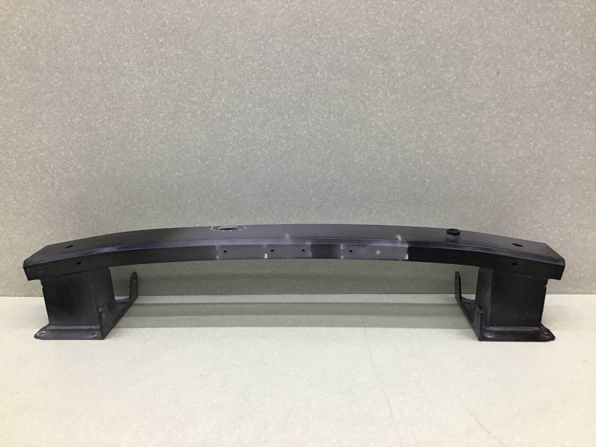 Усилитель переднего бампера GAC GS8 2016-2023