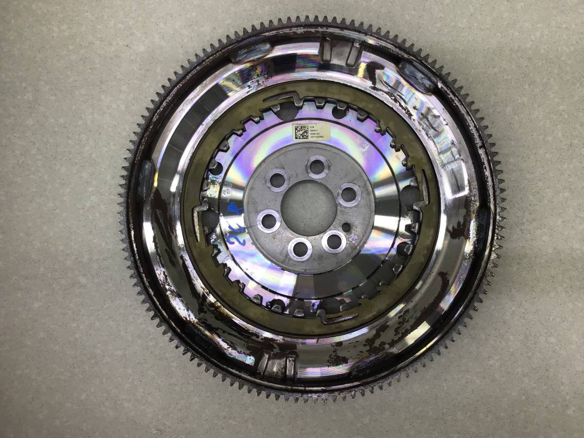 Маховик Volkswagen Polo Sed 5 (6C1) 2010-2020 Маховик Volkswagen Polo Sed 5 (6C1) 2010-2020