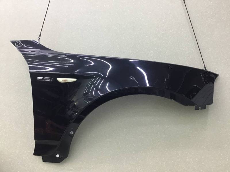 Крыло переднее правое BMW X3 E83 2004-2010 Крыло переднее правое BMW X3 E83 2004-2010