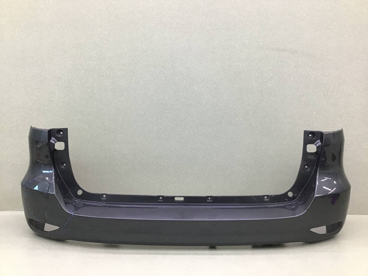 Бампер задний Toyota Fortuner (GUN156, TGN156) 2015-н.в. Бампер задний Toyota Fortuner (GUN156, TGN156) 2015-н.в.