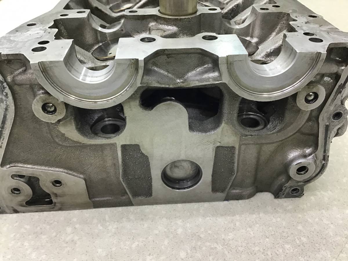 Головка блока цилиндров Infiniti QX56 (JA60) 2004-2010 Головка блока цилиндров Infiniti QX56 (JA60) 2004-2010