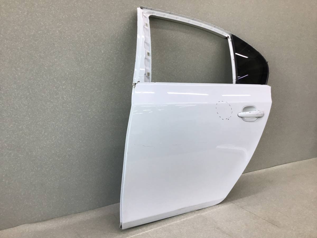 Дверь задняя левая BMW 5-series E60/E61 2003-2009 Дверь задняя левая BMW 5-series E60/E61 2003-2009