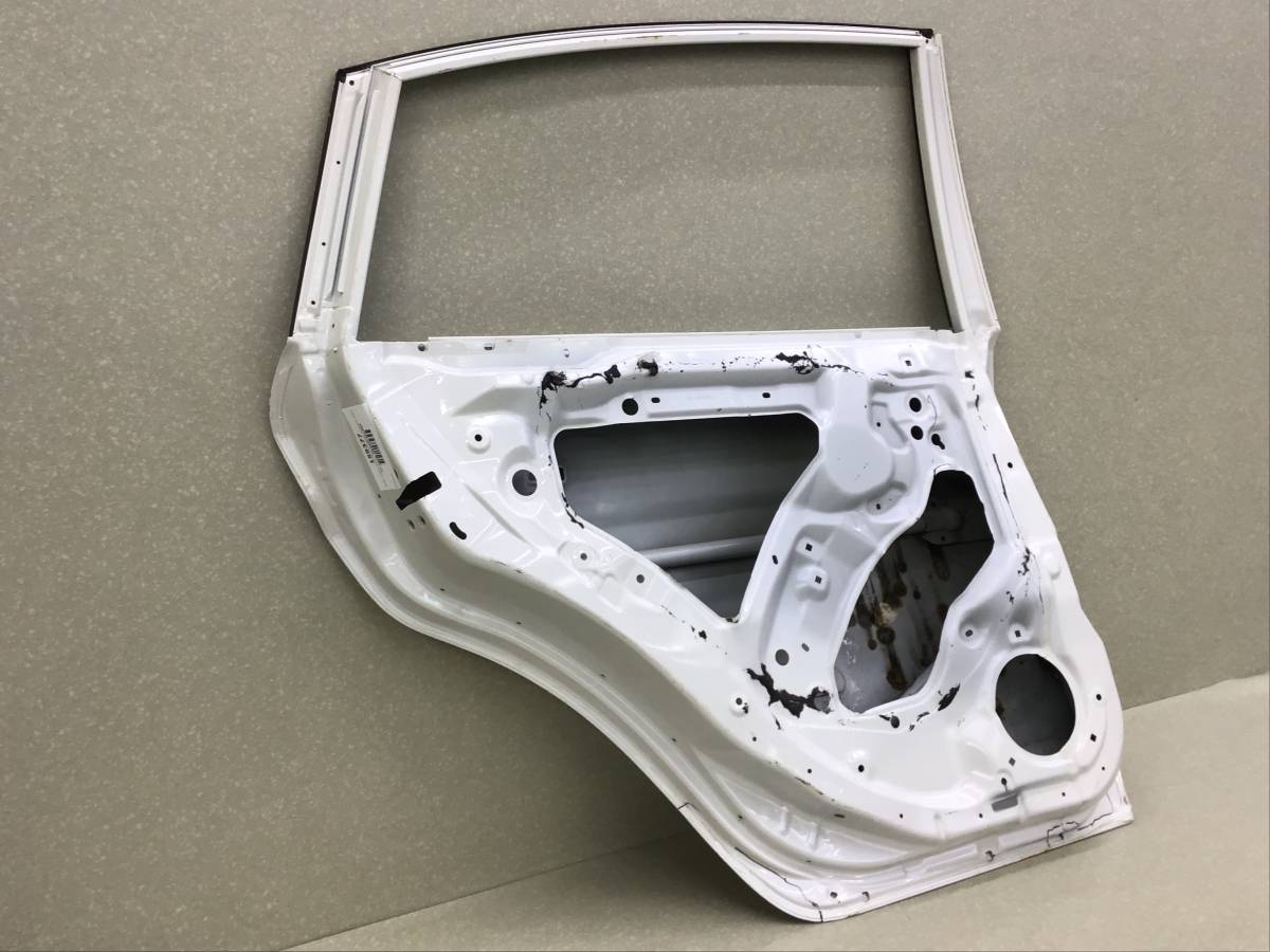 Дверь задняя левая Subaru Impreza (G13/G23) 2012-2016 Дверь задняя левая Subaru Impreza (G13/G23) 2012-2016
