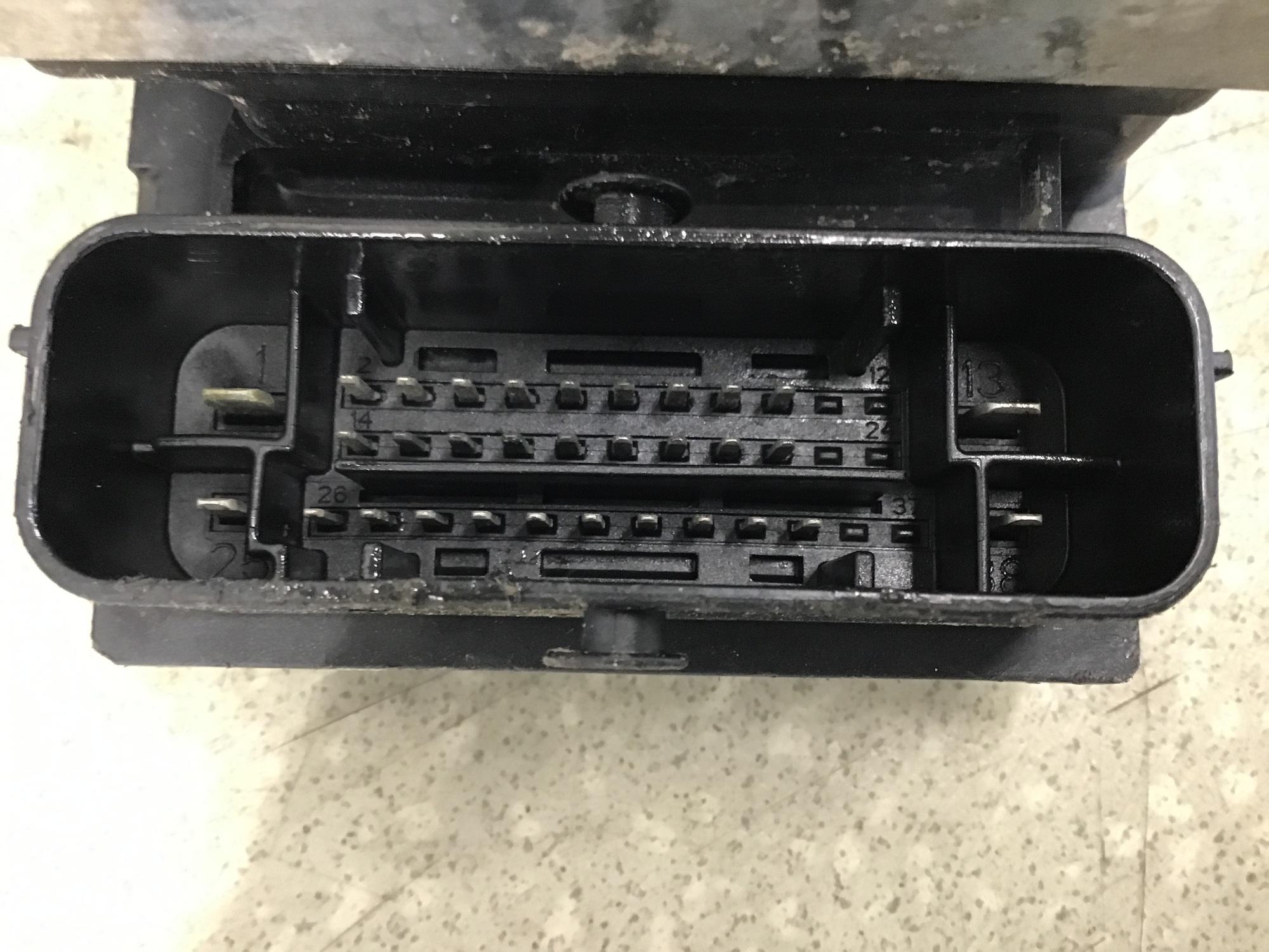 Блок ABS (насос) Citroen Xsara Picasso 2004 - 2009 Блок ABS (насос) Citroen Xsara Picasso 2004 - 2009