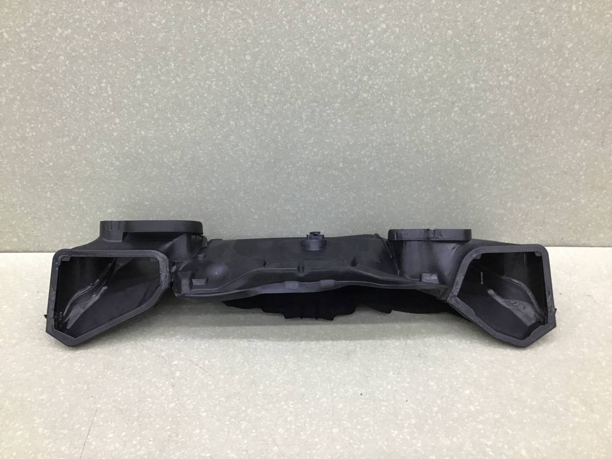 Воздуховод BMW 5-series E60/E61 2003-2009 Воздуховод BMW 5-series E60/E61 2003-2009