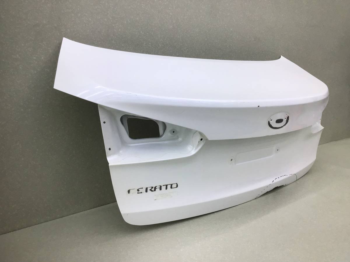 Крышка багажника Kia Cerato 3 (YD) 2013-2020 Крышка багажника Kia Cerato 3 (YD) 2013-2020