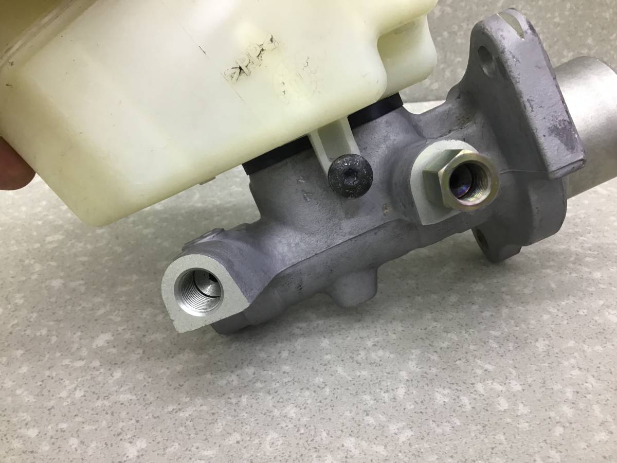 Цилиндр тормозной главный BMW 3-series E46 1998-2005