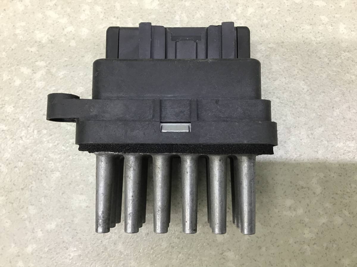 Резистор отопителя Ford Focus 2 (CB4) 2007-2011 Резистор отопителя Ford Focus 2 (CB4) 2007-2011