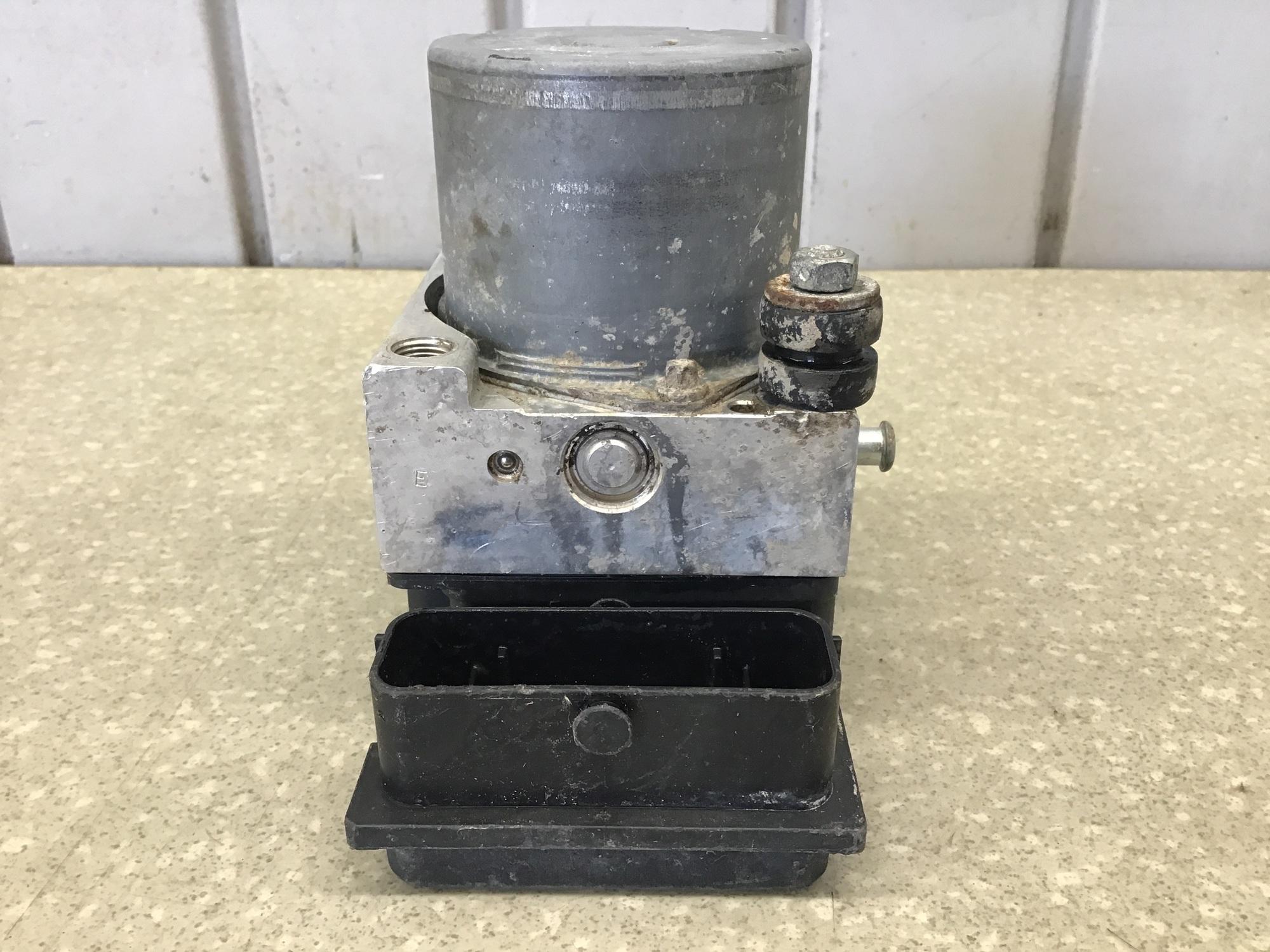 Блок ABS (насос) Citroen Xsara Picasso 2004 - 2009 Блок ABS (насос) Citroen Xsara Picasso 2004 - 2009