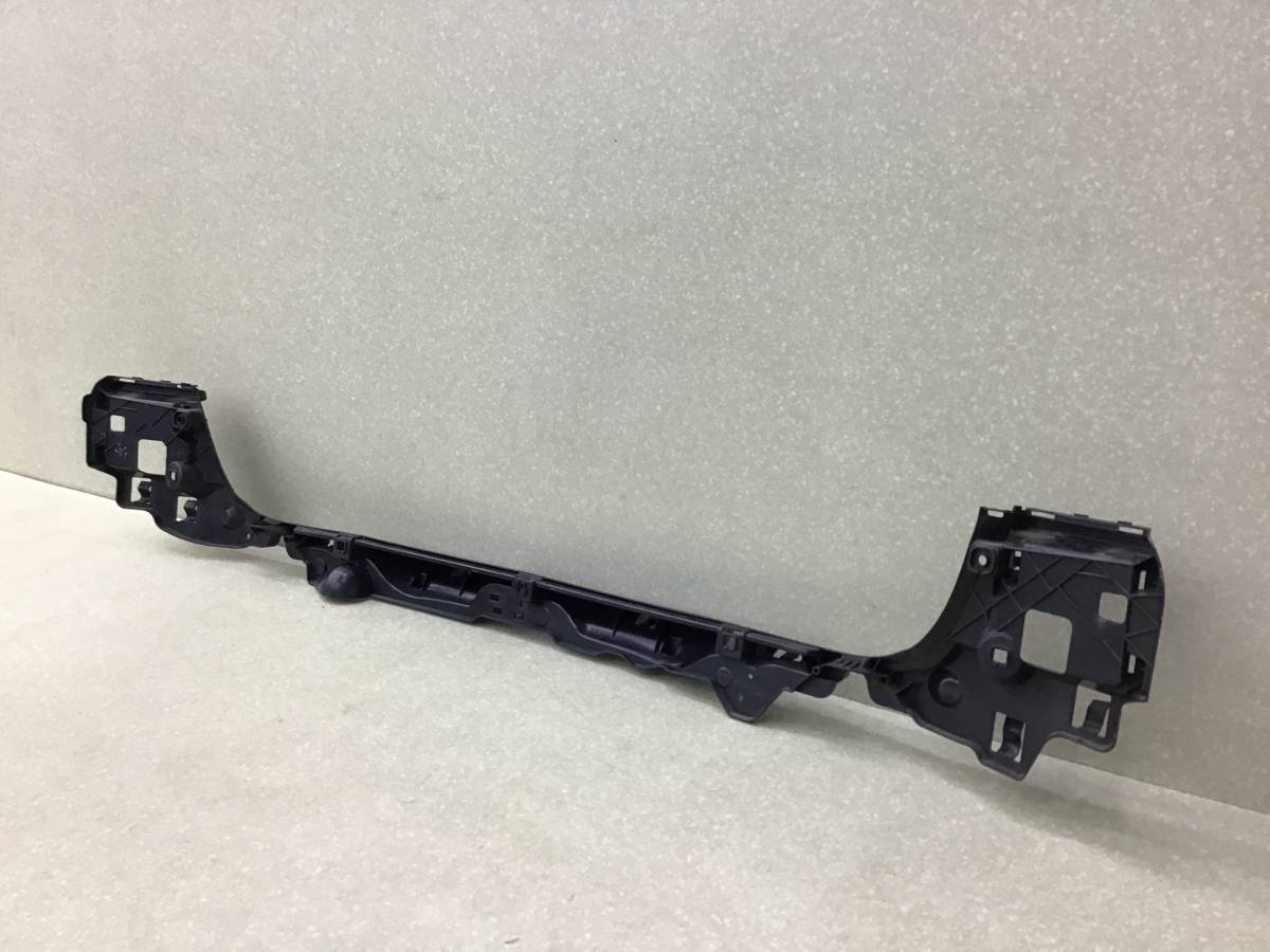 Направляющая заднего бампера BMW 5-Series F11/F07 2009-2016