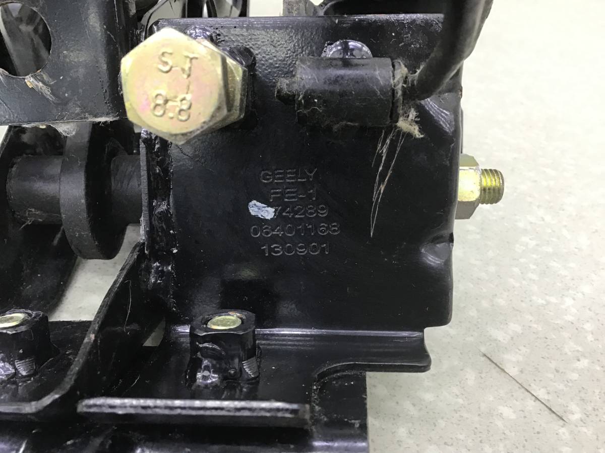 Блок педалей Geely Emgrand EC7 (FE1) 2009-2017 Блок педалей Geely Emgrand EC7 (FE1) 2009-2017