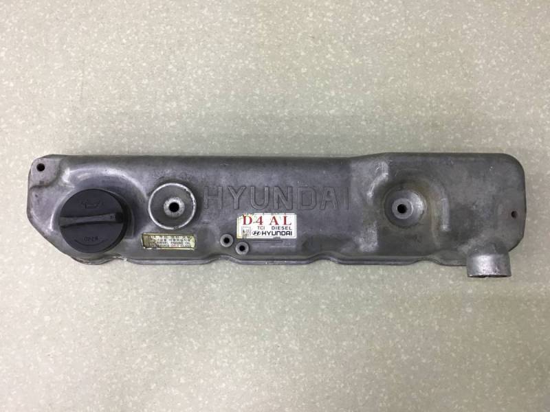Крышка головки блока (клапанная) Hyundai HD 35-78 2003> Крышка головки блока (клапанная) Hyundai HD 35-78 2003>