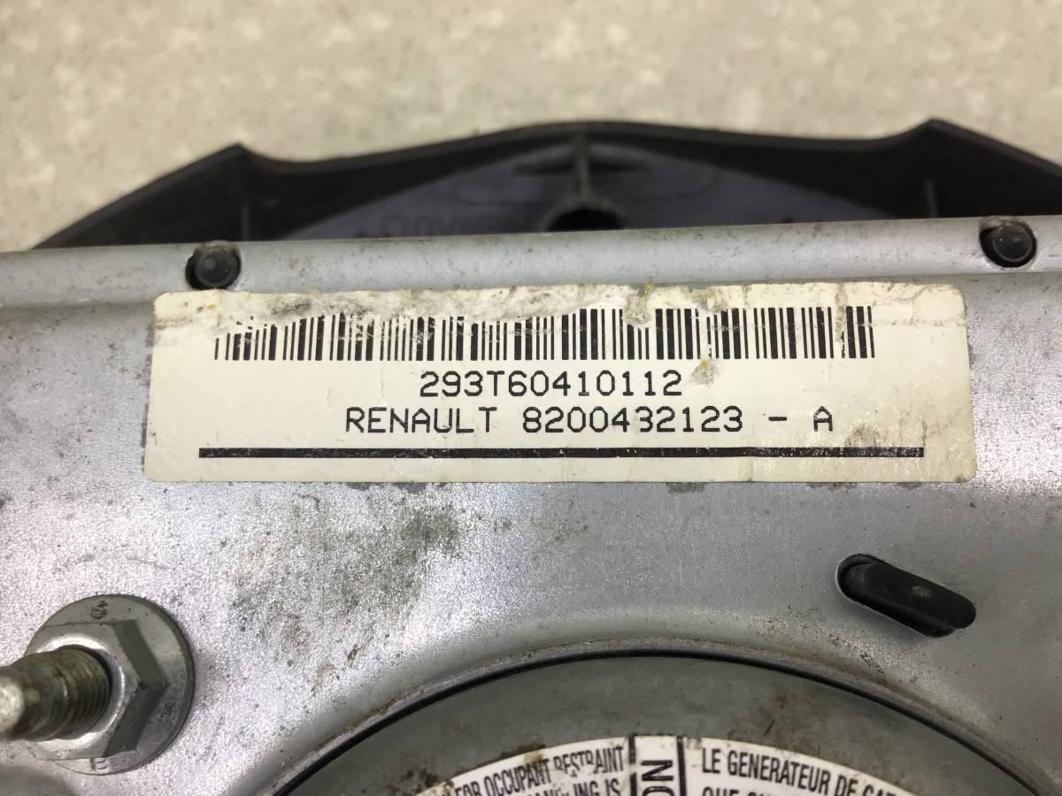 Подушка безопасности в рулевое колесо Renault Clio (2) 1998-2008 Подушка безопасности в рулевое колесо Renault Clio (2) 1998-2008