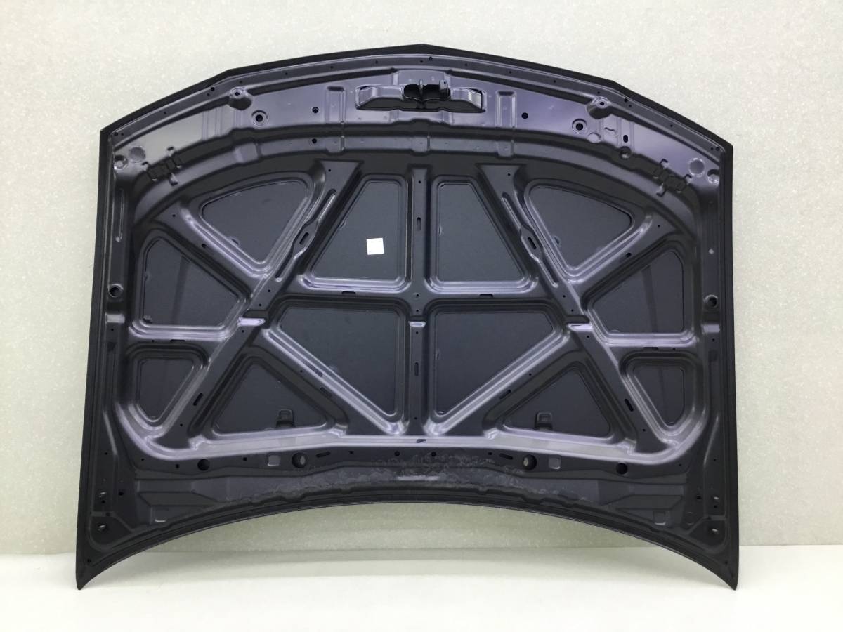 Капот Nissan Almera Classic (B10) 2006-2013 Капот Nissan Almera Classic (B10) 2006-2013