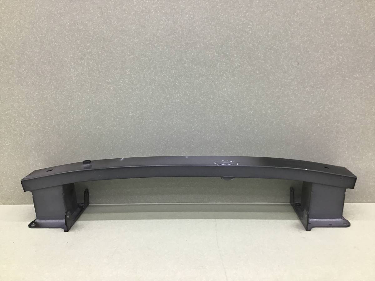 Усилитель переднего бампера GAC GS8 2016-2023