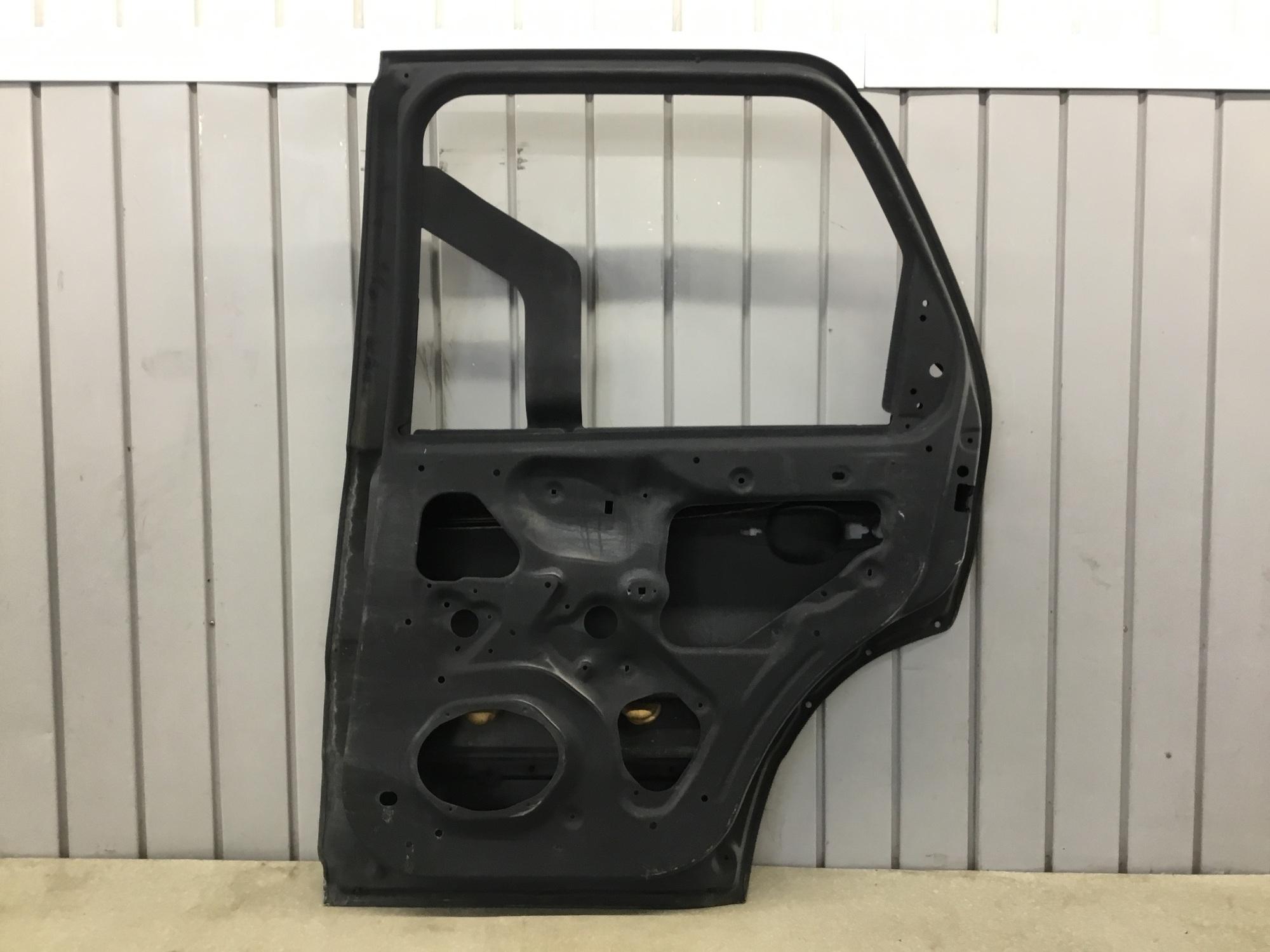 Дверь задняя правая, Ford Maverick 2001-2006 Дверь задняя правая, Ford Maverick 2001-2006